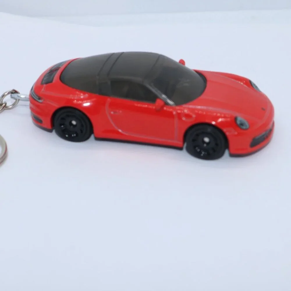 Porsche 911 Targa custom keychain bright red 1/64 scale